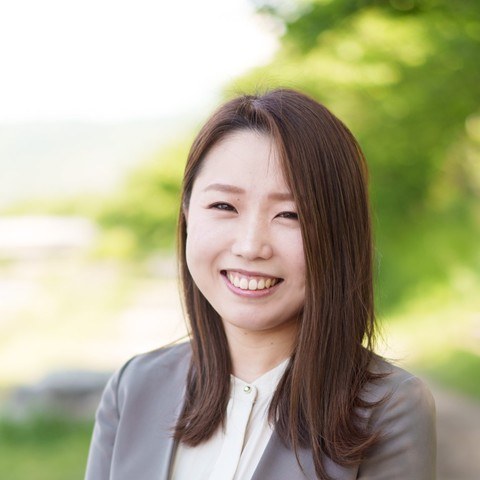 岩﨑 映奈の写真